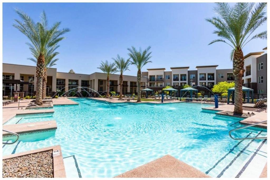 Tempe Apartment | Urban Aztec Luxury in the Heart of Tempe w 2 King Bed by Lokal Stays