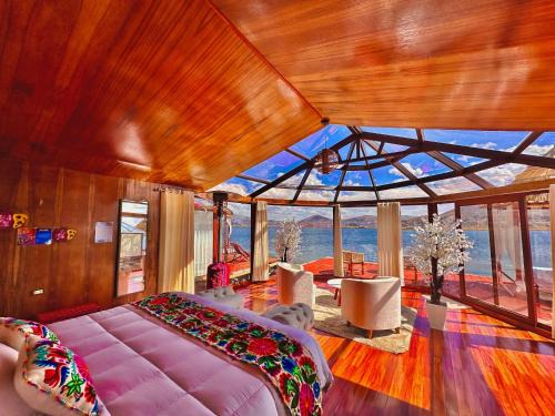Puno Cabin | Uros Qhantany Lodge
