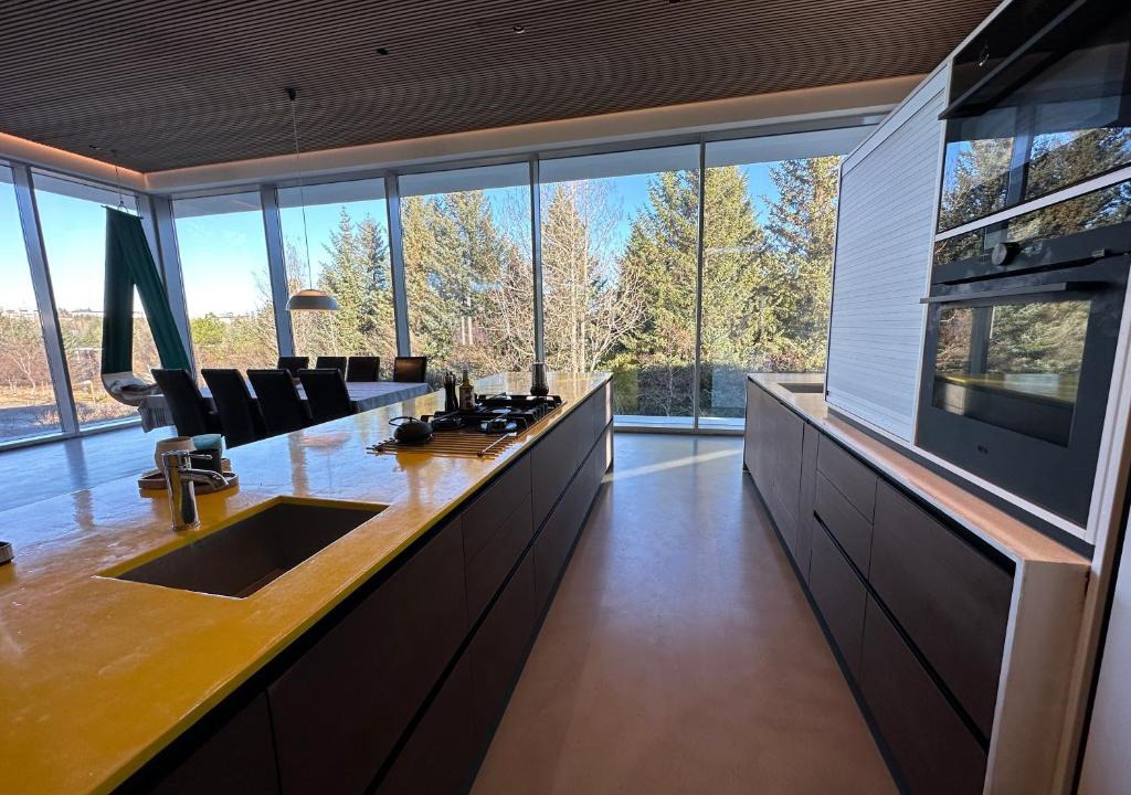 Kopavogur Villa | Villa by the lake Elliðavatn - Birta Rentals