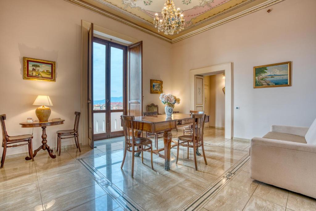 Angri Apartment | Villa Desiderio Baronessa Apartment vista Vesuvio Pompei