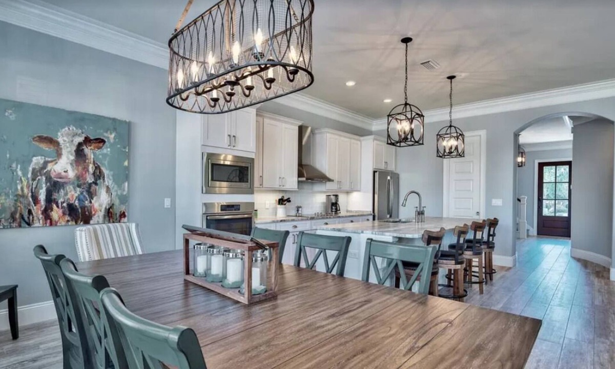 Villa Lago House | Villa Lago Luxury! Comfort Abounds! Steps to Baytowne Wharf, 2 Golf Carts!