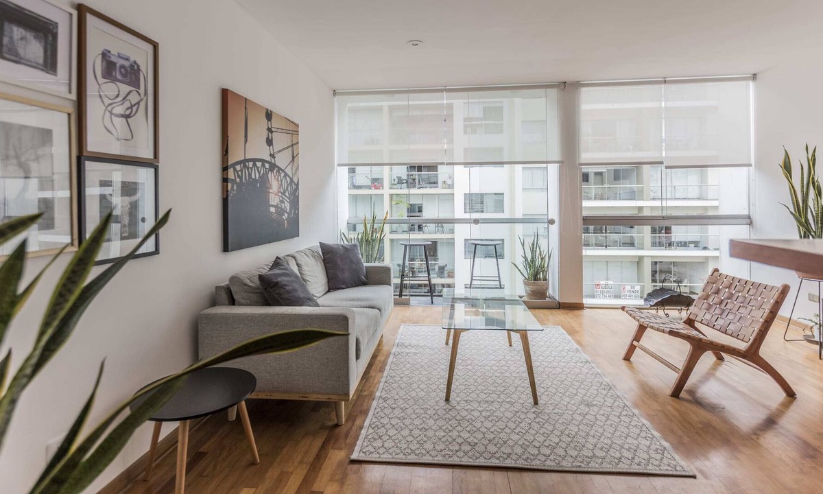 Chacarilla-Santa Cruz Apartment | w*| Amazing 2BR with Balcony in Miraflores