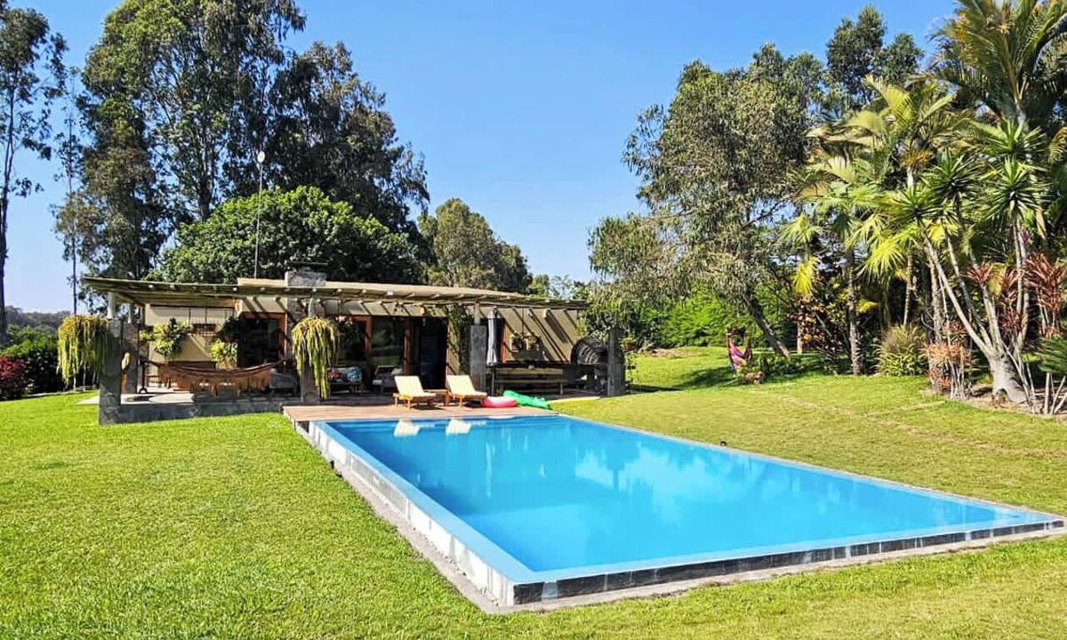 Mala House | w*| Spacious 4BR Country House with Pool in Mala
