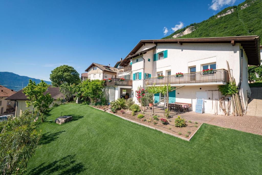 Termeno Sulla Strada del Vino Apartment | Weishof