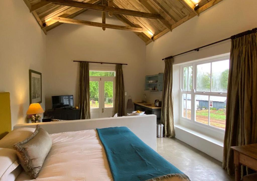 Curry's Post Apartment | Yellowwoods Farm - THE GOAT HOUSE