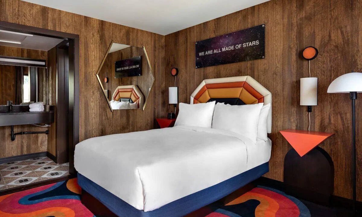 Flagstaff Hotel | Your Gateway to Northern Arizona’s Best Destinations | Outdoor Pool & Parking