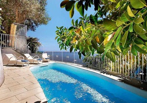 300 m² Villa ∙ 5 bedrooms ∙ 10 guests