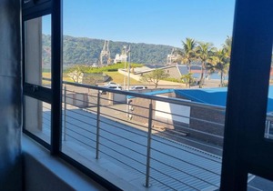 Accommodation Front - Prestigious 2 Sleeper Apartment with Harbour Views