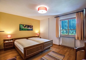 Apartment "Gabrielli Annamarie" with Mountain View, Wi-Fi, Terrace & Garden