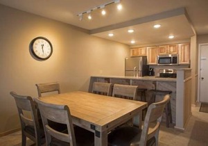 Beautiful 2 Bedroom Loft, 2 Bath Condo at Trout Creek #56. Close to Skiing, Golf, Beaches, Biking