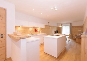 Beautiful and Cozy Holiday Home “Ferienwohnung SHUPF Wieserhof” with Mountain View, Balcony, Shared Garden & WiFi; Parking Available