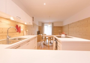 Beautiful and Cozy Holiday Home “Ferienwohnung SHUPF Wieserhof” with Mountain View, Balcony, Shared Garden & WiFi; Parking Available