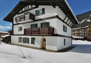 Beautiful apartment for 4 people with WIFI, TV, terrace and parking