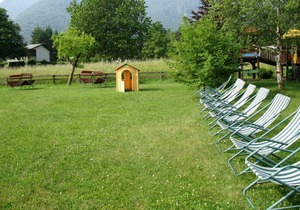 Holiday apartment 50 m from the lake