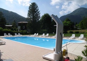 Holiday apartment with garden