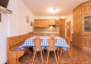 Holiday Apartment Casa Lorenz 1 with Mountain View, Wi-Fi & Garden