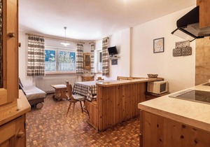 Holiday Apartment Casa Lorenz 1 with Mountain View, Wi-Fi & Garden