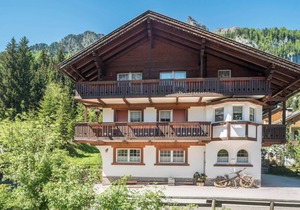 Holiday Apartment Casa Lorenz 3 with Mountain View, Wi-Fi, Balcony & Garden