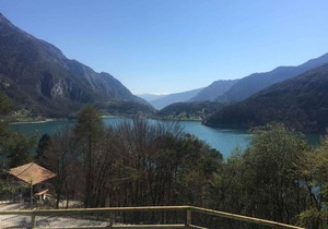 Holiday apartment with lake view