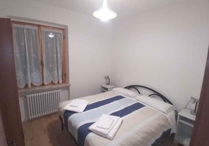 Holiday apartment with large community garden