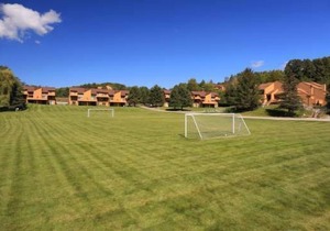 Lovely 2 Bedroom Loft Trout Creek Condo #76. Ski, Golf Discounts Available. Pools, Hot Tubs, Tennis