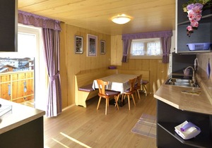 Lovely apartment for 7 guests with WIFI, TV, balcony and parking