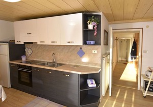 Lovely apartment for 7 guests with WIFI, TV, balcony and parking