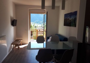 MODERN APARTMENT with BALCONY AND LAKE VIEW full confort - Ledro, Mezzolago,