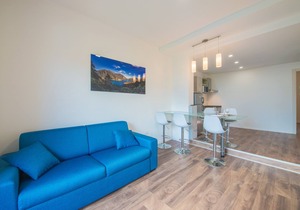 Modern apartments with balcony and lake view- full comfort- Ledro, Mezzolago,