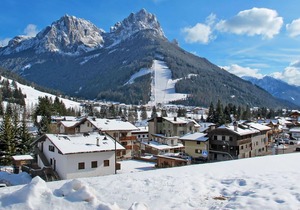 Nice apartment for 4 people with WIFI, TV, balcony and parking