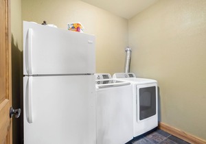 Resort-Style Lakefront Family Reunion Spot | 25+ Amenities & Room for Everyone