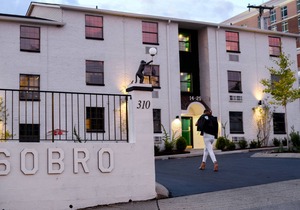SoBro Guest House by Black Swan - Close to Broadway (8)