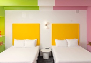 The Gallatin(2 Queen Suite 115) Colorful Boutique Hotel!