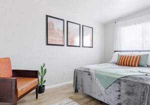 This apartment is a 2 bedroom(s), 1 bathrooms, located in Scottsdale, AZ.