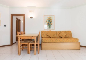 Three-room apartment, with balcony and free Wi-fi, parking available on site