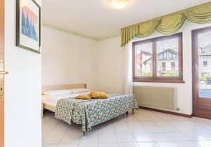 Three-room apartment, with balcony and free Wi-fi, parking available on site