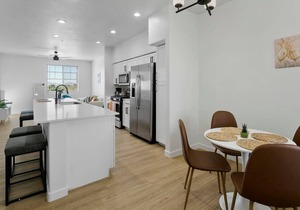 TWO Glendale CozySuites with Pool & Jacuzzi 02&09