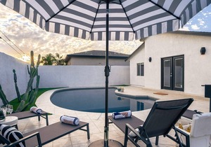 Walk 2 Old Town Scottsdale Heated Pool & Games