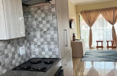 Newcastle Apartment | 08tree76nine7725