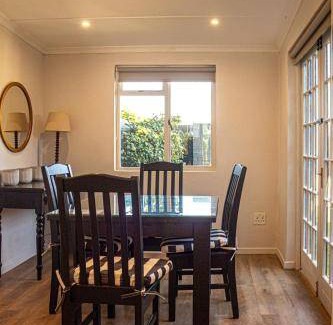 Hilton Bed & Breakfast | 102 m² Bed and breakfast ∙ 2 bedrooms ∙ 4 guests
