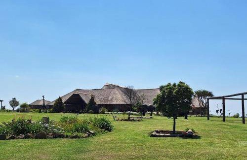 Umtshezi Cabin | 108 m² Lodge ∙ 2 guests