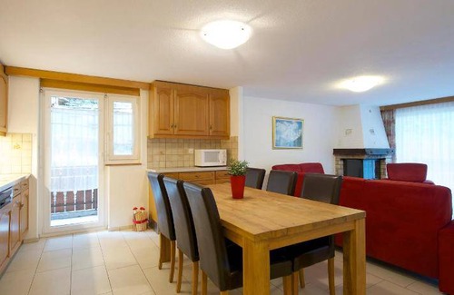 Zermatt Apartment | 110 m² Apartment ∙ 3 bedrooms ∙ 6 guests