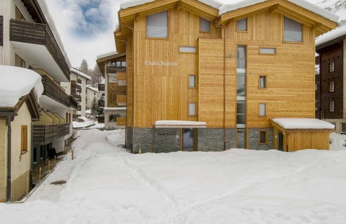 Zermatt Apartment | 120 m² Apartment ∙ 3 bedrooms ∙ 6 guests