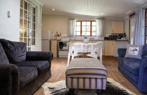 Impendle House | 1200 m² House ∙ 7 bedrooms ∙ 18 guests