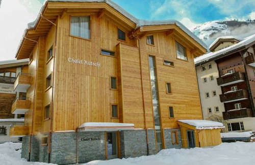 Zermatt Apartment | 123 m² Apartment ∙ 3 bedrooms ∙ 6 guests