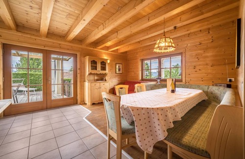 Verano Ski Chalet | 130 m² Chalet ∙ 4 bedrooms ∙ 8 guests