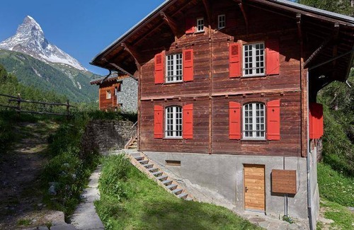 Zermatt Hostel | 14 m² Hostel ∙ 4 guests