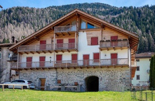 Bocenago Apartment | 150 m² Apartment ∙ 3 bedrooms ∙ 6 guests
