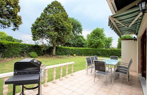 Nottingham Road House | 150 m² House ∙ 4 bedrooms ∙ 8 guests