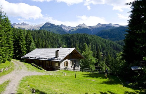 Predazzo Ski Chalet | 170 m² Chalet ∙ 2 bedrooms ∙ 10 guests
